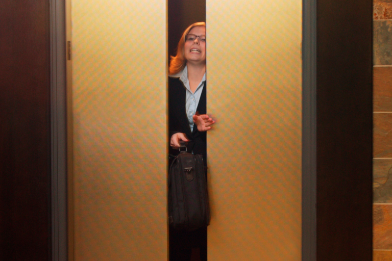 ammodernamento operatore porte ascensore